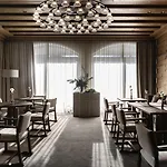 Hotel The Alpina 5*