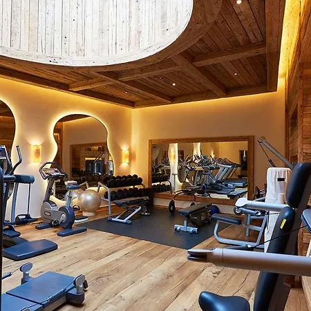 Hotel The Alpina 5*