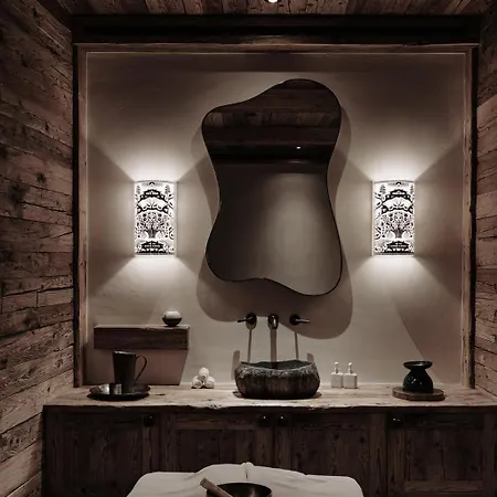 Hotel The Alpina